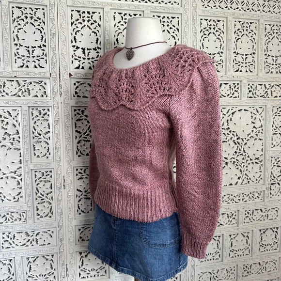 Vintage IQ Knitwear Wool Blend Pink Coquette Ruffle Collar Sweater Sz Small - Picture 5 of 7